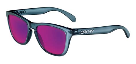 who is oakley owned by.